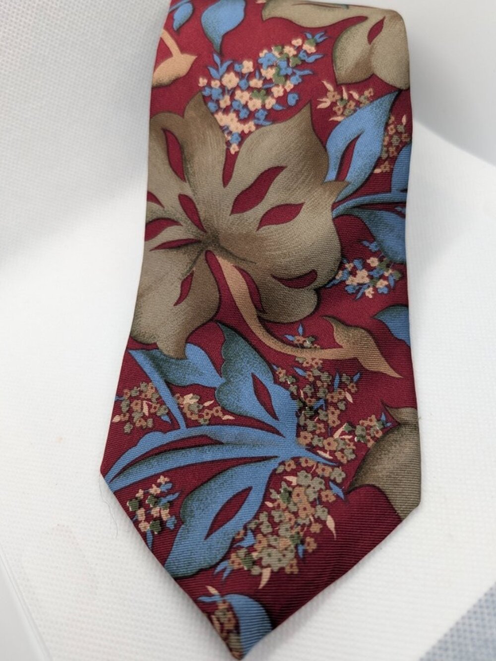OSCAR DE LA RENTA Men's Silk Tie Made In USA 4 in X 59in